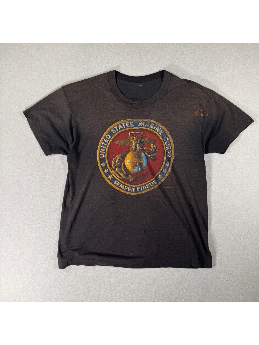 Vintage 80s Paper Thin United States Marine Corps Semper Fidelis Graphic T-Shirt